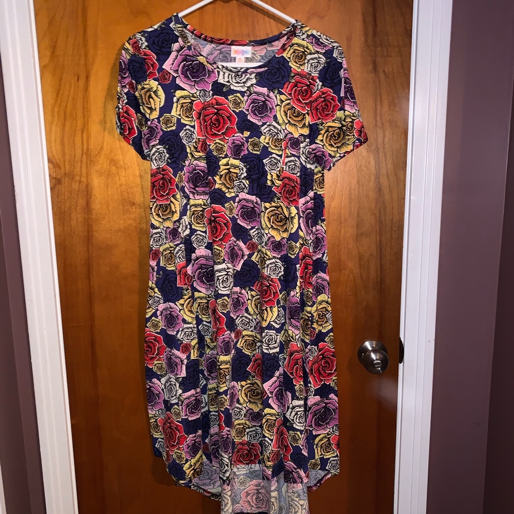 XS Lularoe Carly